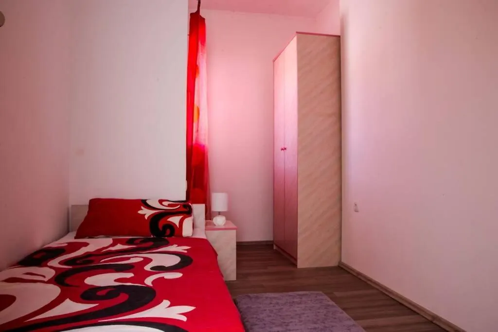 Apartment Jope Kastela 0*,  Croatia