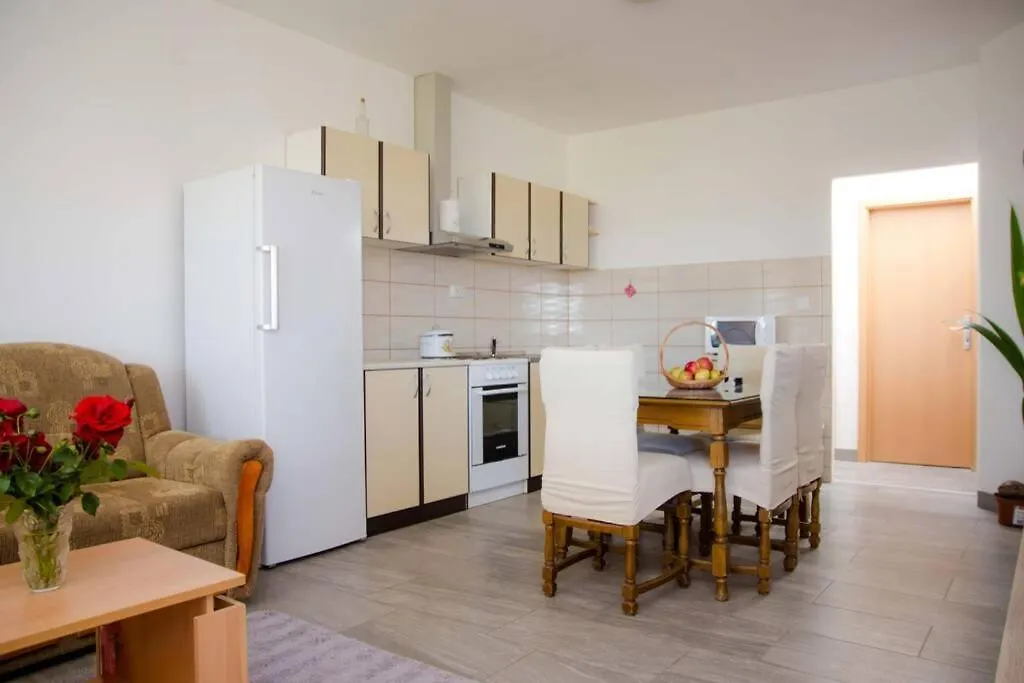 Apartment Jope Kastela Croatia
